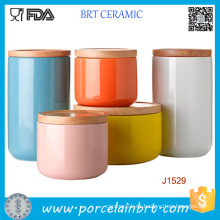 Tarro de cerámica del tarro / del titular de la vela de la impresión modificada para requisitos particulares con la tapa de bambú / de cerámica
